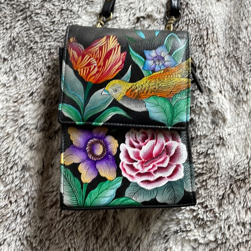Anuschka hand painted genuine leather crossbody 🦋